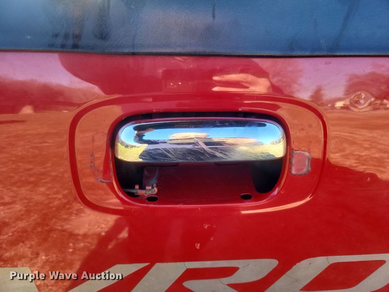 image for item EJ8131 2002 Chevrolet  Silverado 1500 pickup truck