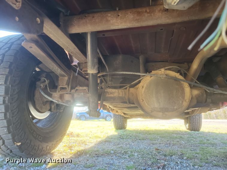 image for item EJ8131 2002 Chevrolet  Silverado 1500 pickup truck