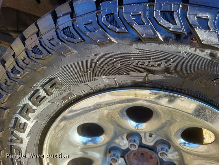 image for item EJ8131 2002 Chevrolet  Silverado 1500 pickup truck