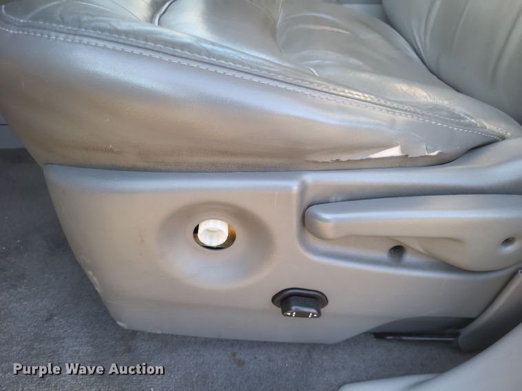 image for item EJ8132 2003 Buick  Rendezvous SUV