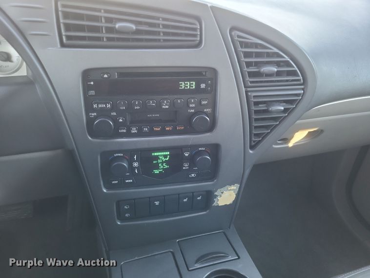 image for item EJ8132 2003 Buick  Rendezvous SUV