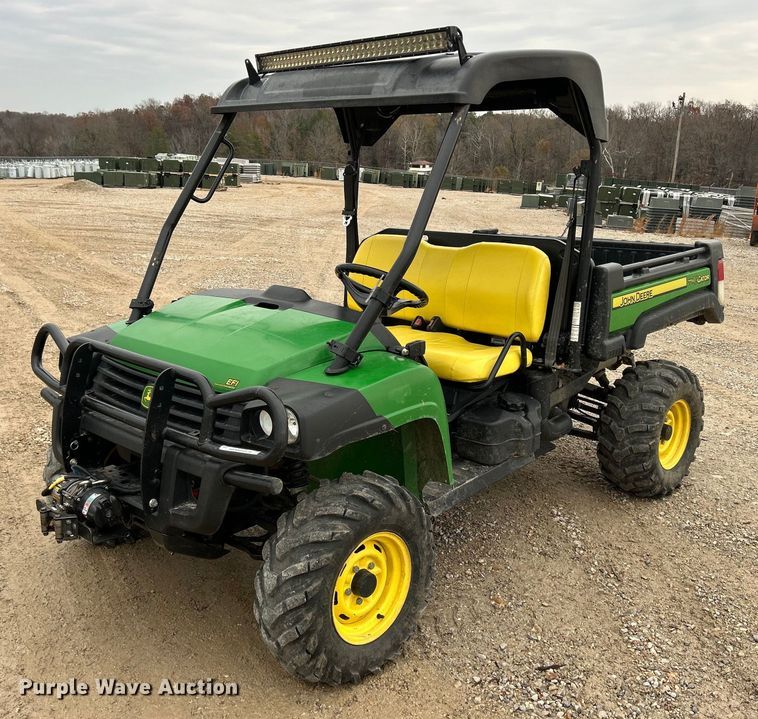 image for item EJ8143 2014 John Deere  Gator 825 utility vehicle