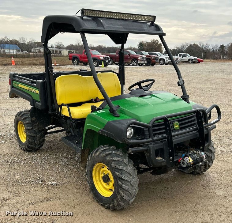 image for item EJ8143 2014 John Deere  Gator 825 utility vehicle