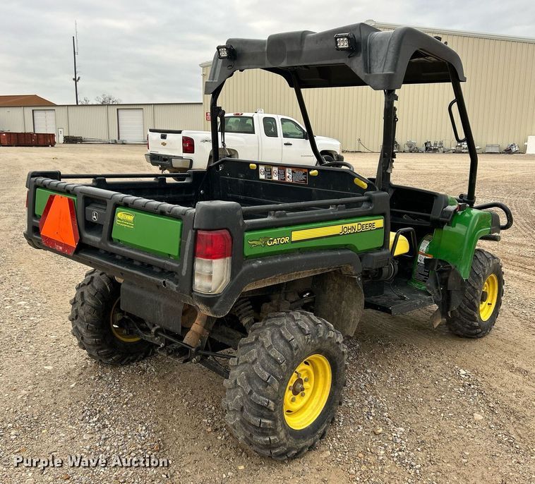image for item EJ8143 2014 John Deere  Gator 825 utility vehicle