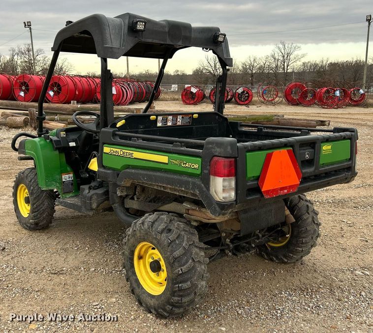 image for item EJ8143 2014 John Deere  Gator 825 utility vehicle