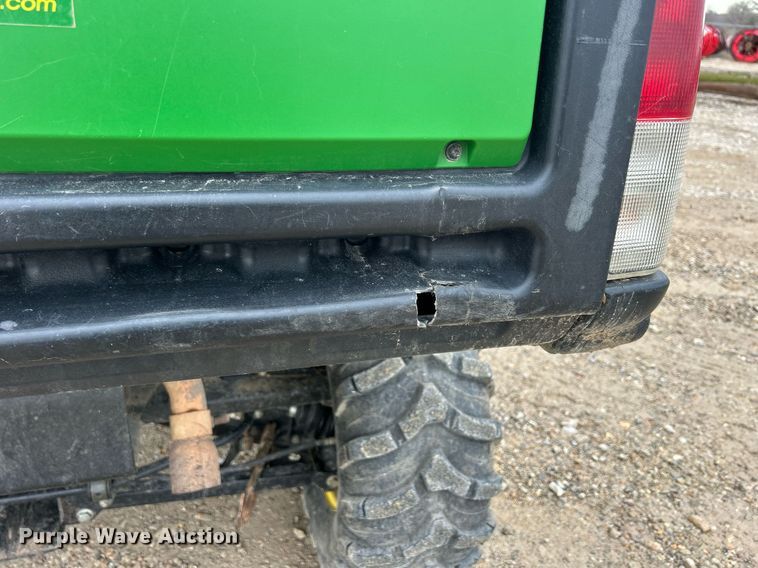 image for item EJ8143 2014 John Deere  Gator 825 utility vehicle