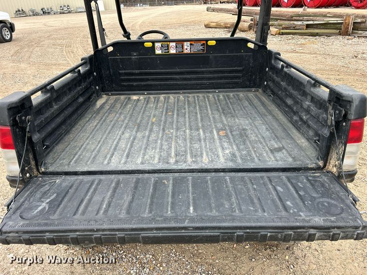 image for item EJ8143 2014 John Deere  Gator 825 utility vehicle