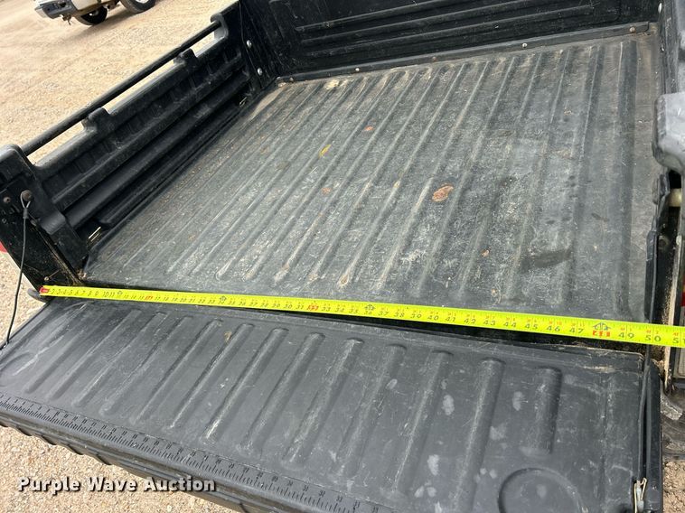 image for item EJ8143 2014 John Deere  Gator 825 utility vehicle