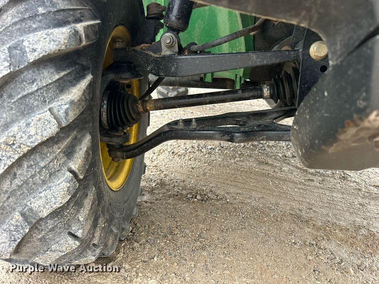 image for item EJ8143 2014 John Deere  Gator 825 utility vehicle