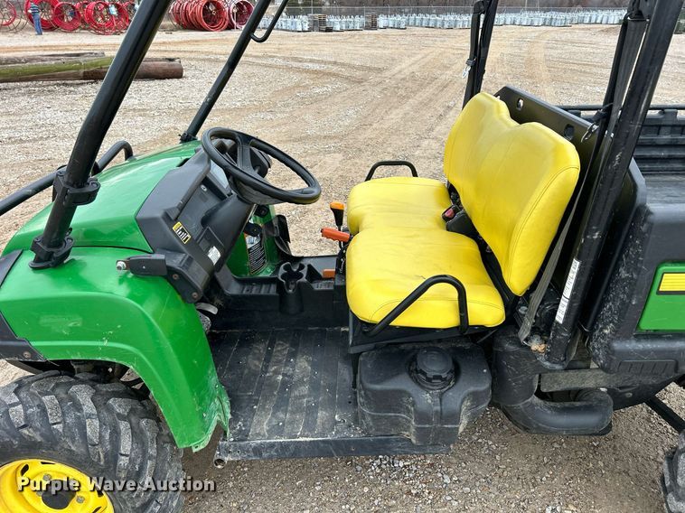 image for item EJ8143 2014 John Deere  Gator 825 utility vehicle