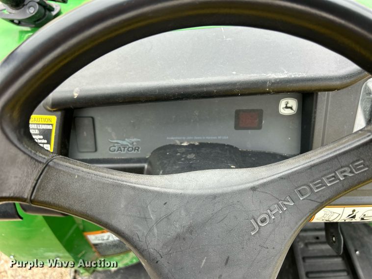 image for item EJ8143 2014 John Deere  Gator 825 utility vehicle