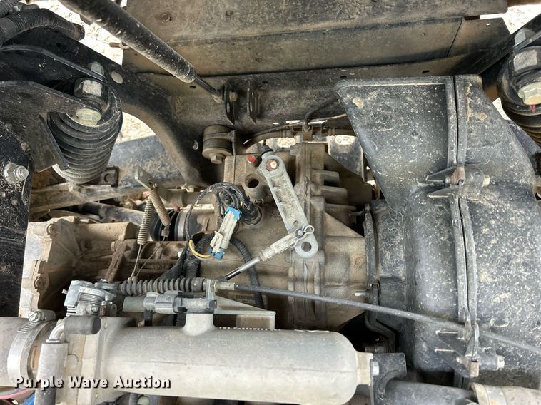 image for item EJ8143 2014 John Deere  Gator 825 utility vehicle