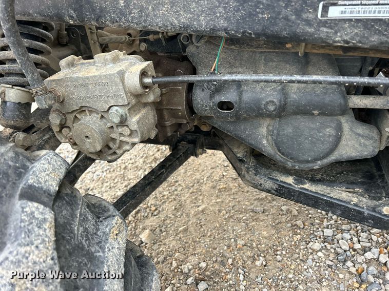 image for item EJ8143 2014 John Deere  Gator 825 utility vehicle