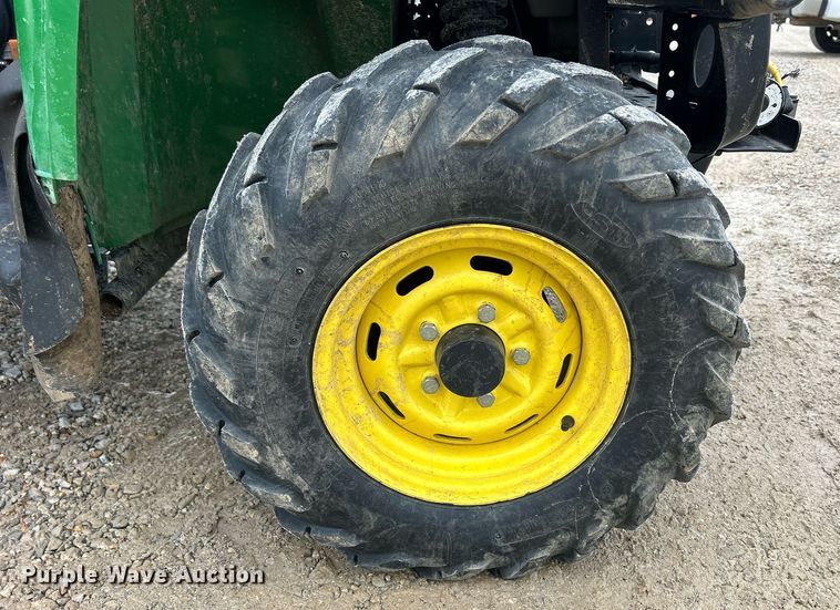 image for item EJ8143 2014 John Deere  Gator 825 utility vehicle