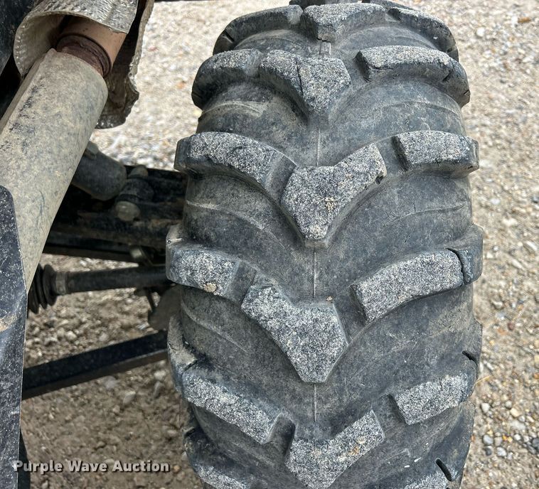 image for item EJ8143 2014 John Deere  Gator 825 utility vehicle