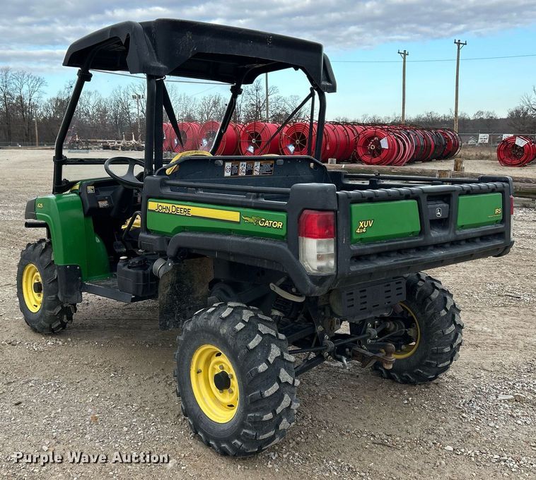 image for item EJ8144 2011 John Deere Gator 625i utility vehicle