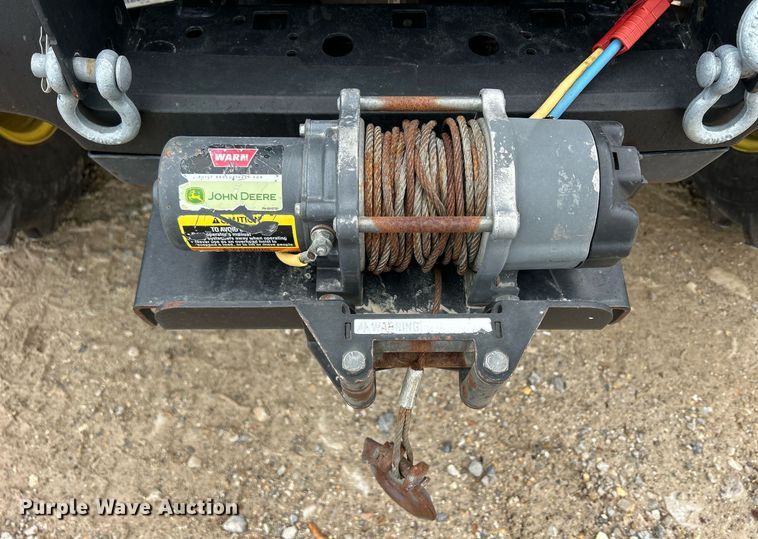 image for item EJ8144 2011 John Deere Gator 625i utility vehicle