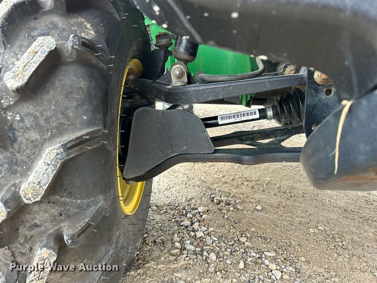 image for item EJ8144 2011 John Deere Gator 625i utility vehicle