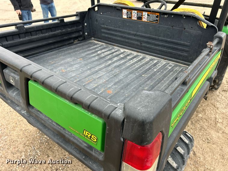 image for item EJ8144 2011 John Deere Gator 625i utility vehicle
