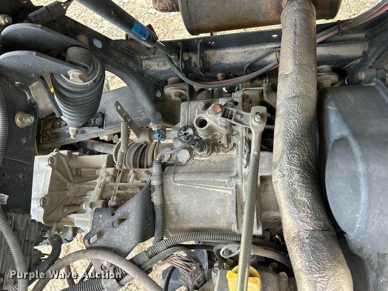 image for item EJ8144 2011 John Deere Gator 625i utility vehicle