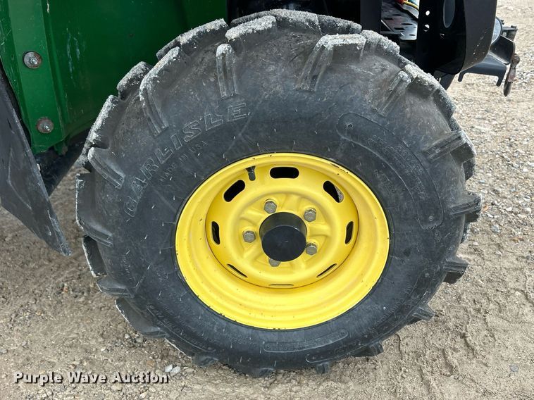 image for item EJ8144 2011 John Deere Gator 625i utility vehicle