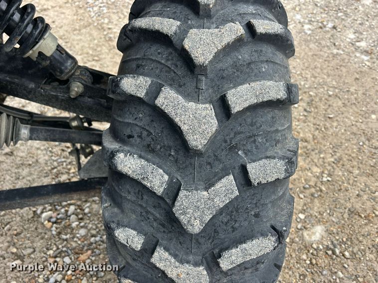 image for item EJ8144 2011 John Deere Gator 625i utility vehicle