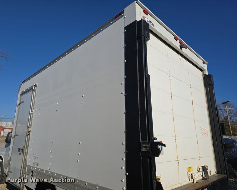 image for item EK2479 Supreme E0302610 box bed