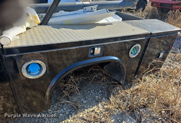 image for item EK2480 2014 Knapheide PGND-116A flatbed