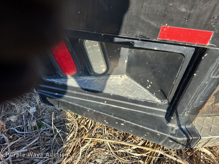 image for item EK2480 2014 Knapheide PGND-116A flatbed