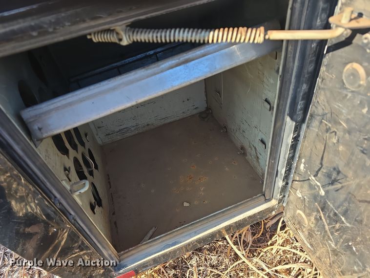 image for item EK2480 2014 Knapheide PGND-116A flatbed