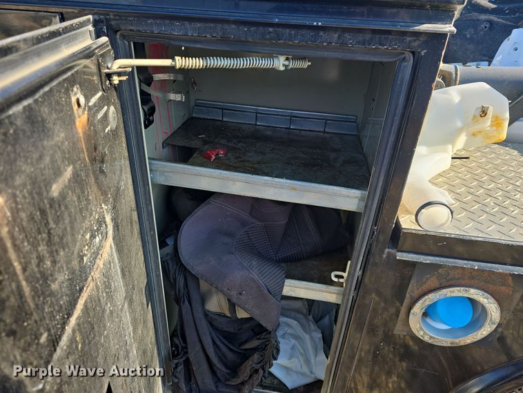 image for item EK2480 2014 Knapheide PGND-116A flatbed