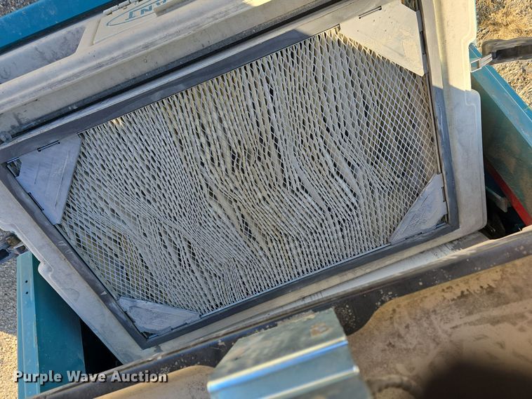 image for item EK2481 Tennant 6400 sweeper