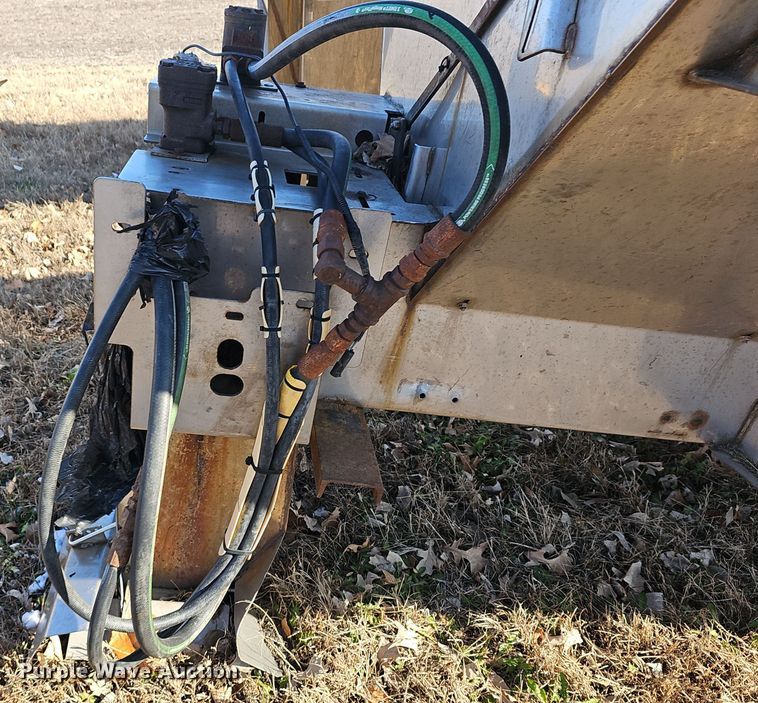 image for item EK2485 (2) Swenson spreaders