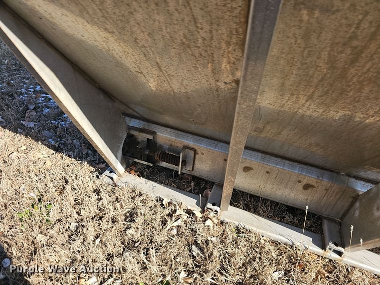 image for item EK2485 (2) Swenson spreaders