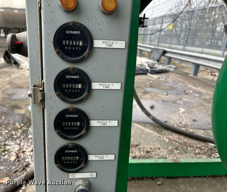 image for item EM0009 Safe Systems MSH-4-24-2 media blaster and recovery system