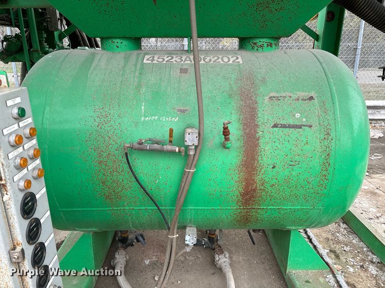 image for item EM0009 Safe Systems MSH-4-24-2 media blaster and recovery system