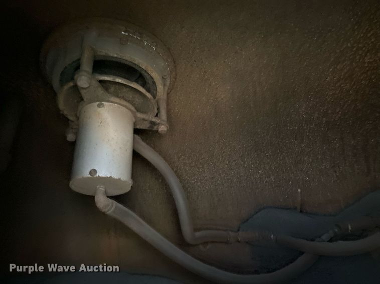 image for item EM0009 Safe Systems MSH-4-24-2 media blaster and recovery system