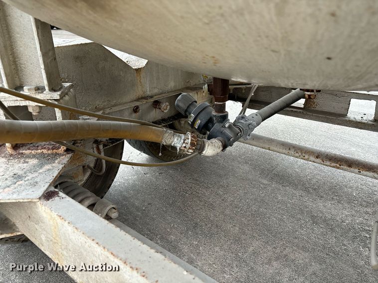 image for item EM0010 1984 Schmidt 160 sand blasting trailer