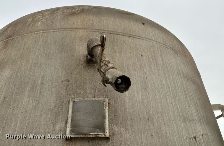 image for item EM0010 1984 Schmidt 160 sand blasting trailer