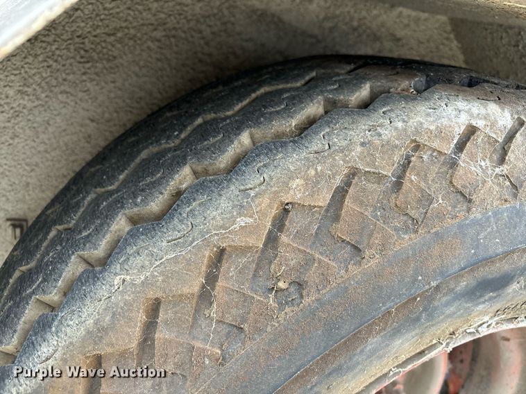 image for item EM0010 1984 Schmidt 160 sand blasting trailer