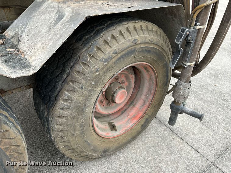 image for item EM0010 1984 Schmidt 160 sand blasting trailer