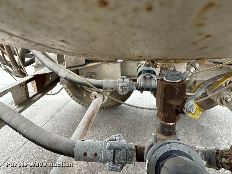 image for item EM0010 1984 Schmidt 160 sand blasting trailer