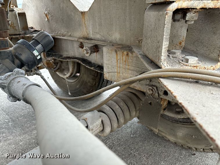 image for item EM0010 1984 Schmidt 160 sand blasting trailer