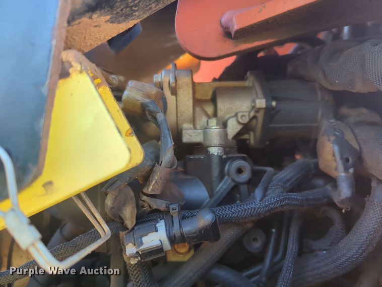 image for item EQ2496 2015 Ditch Witch SK850 compact utility loader