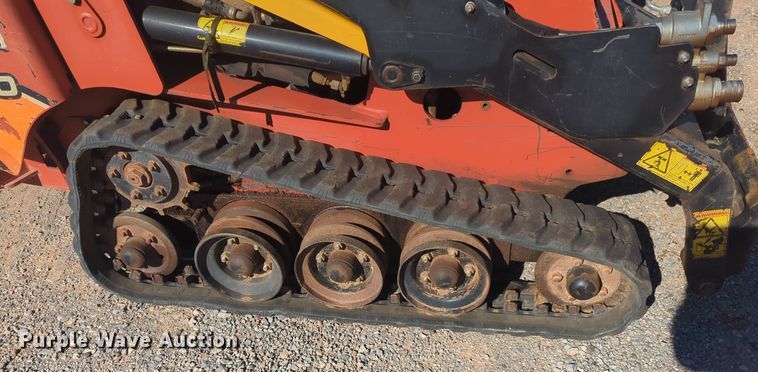 image for item EQ2496 2015 Ditch Witch SK850 compact utility loader