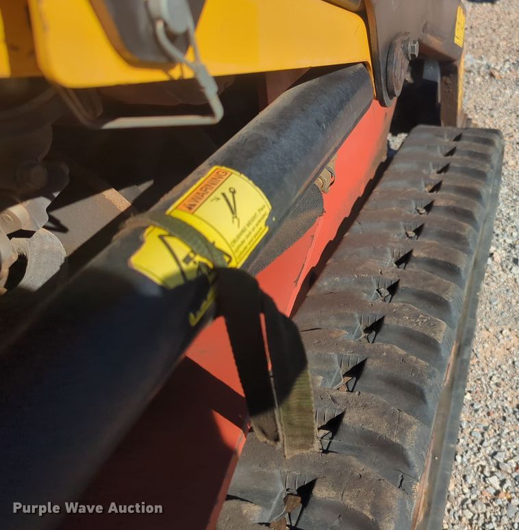 image for item EQ2496 2015 Ditch Witch SK850 compact utility loader