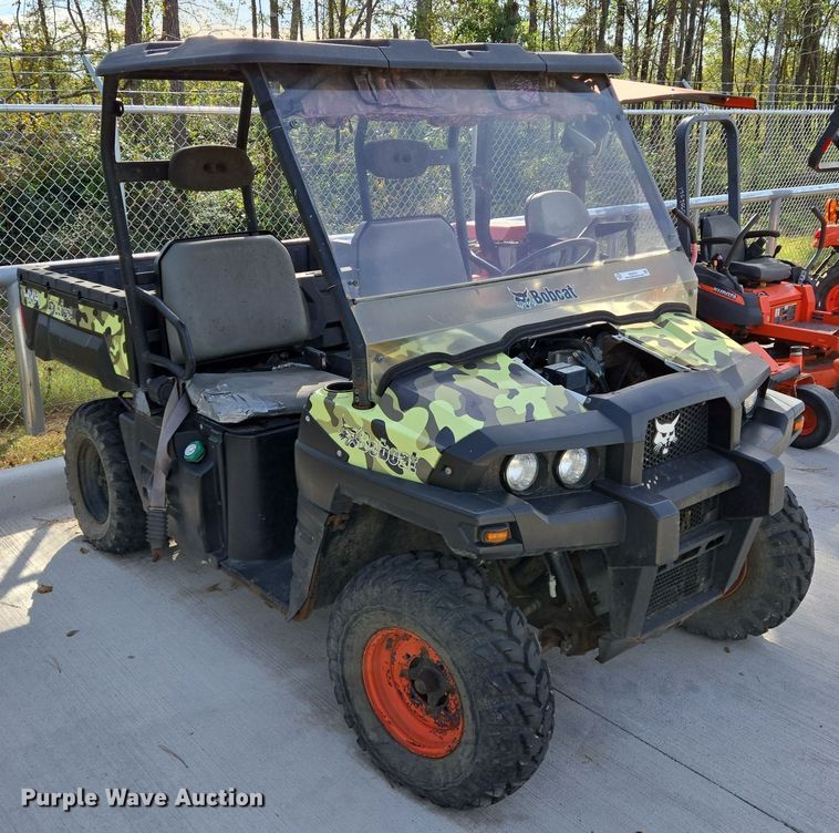 image for item EQ2516 2011 Bobcat utility vehicle