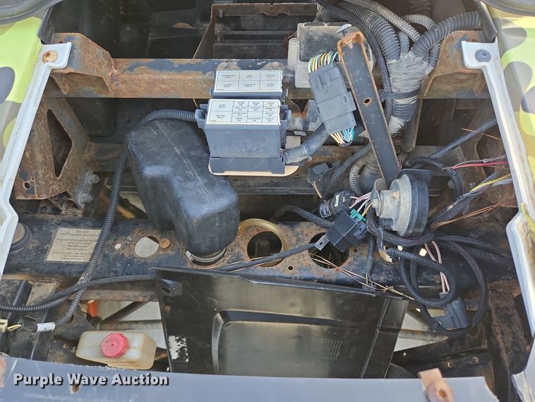 image for item EQ2516 2011 Bobcat utility vehicle