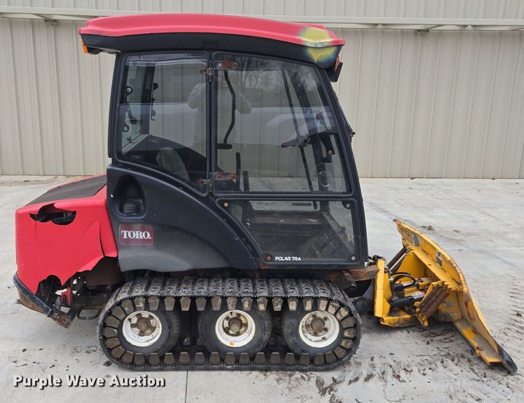 image for item EQ3677 2008 Toro  Grounds master 7210 lawn mower