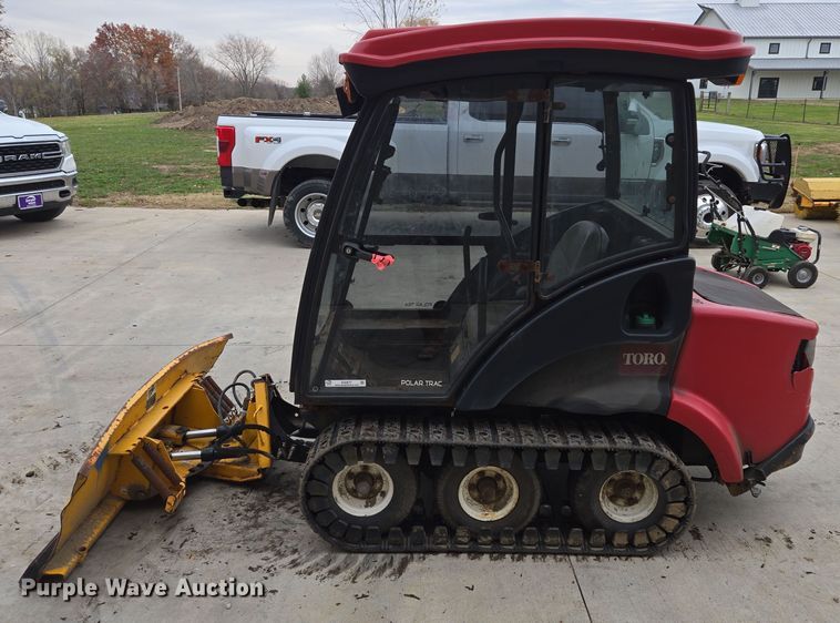 image for item EQ3677 2008 Toro  Grounds master 7210 lawn mower